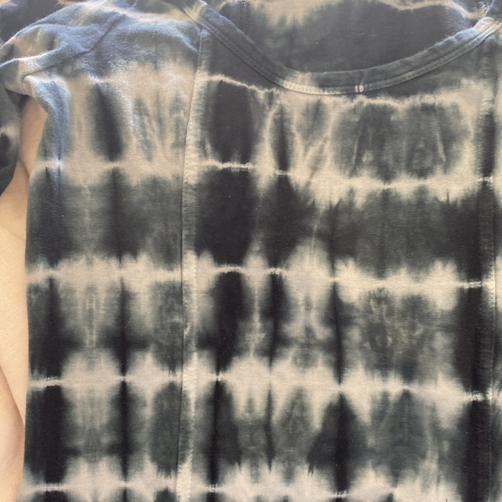 Billabong adorable dress or cover up. Size small - Picture 5 of 5